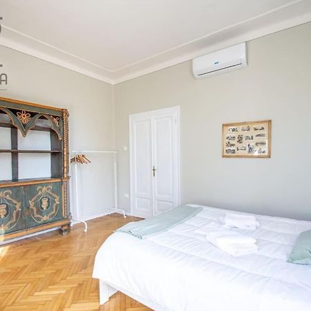 Vittoria Apartments: Viale Dante Vicenza Ngoại thất bức ảnh